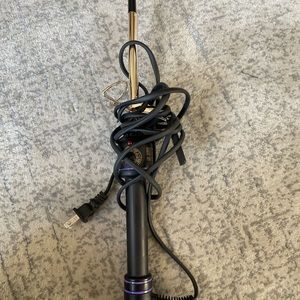 Curling iron // 0.5 inch (hot tools professionals) New (w/no box)